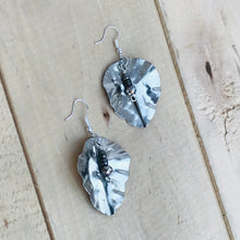 Load image into Gallery viewer, Silver Leaf Earrings
